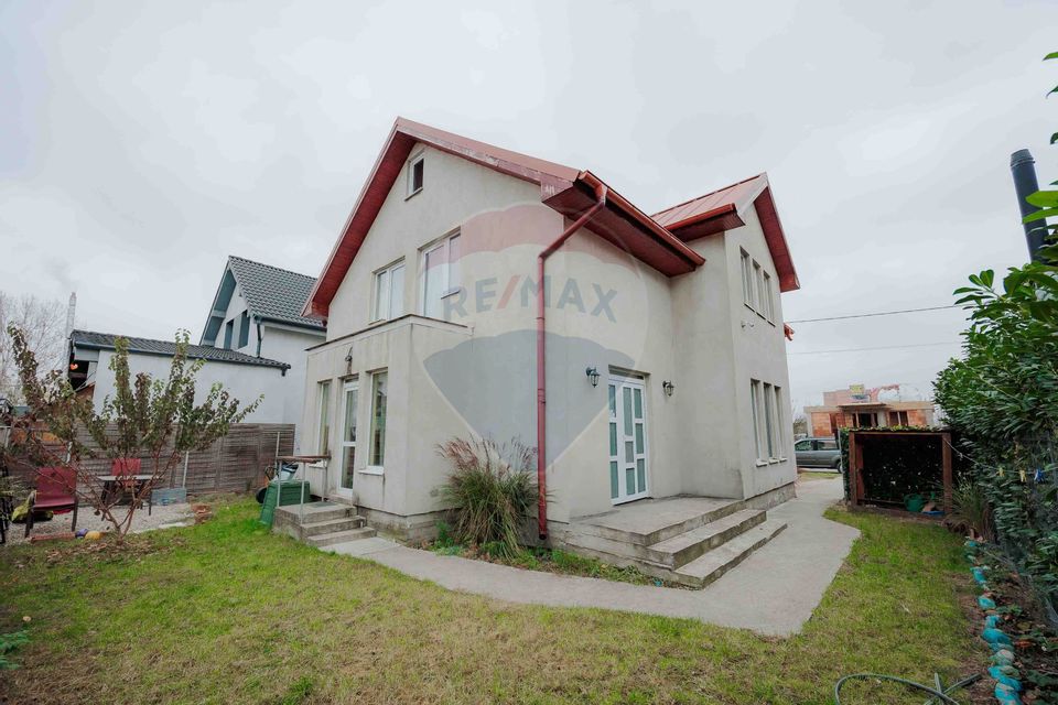 5 room House / Villa for sale, Lotus area