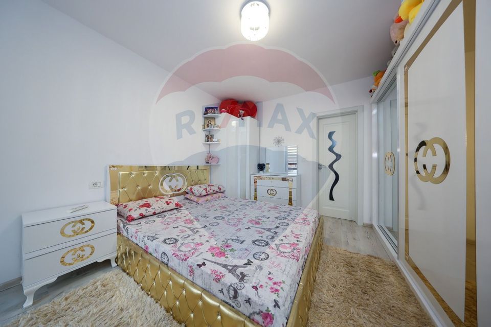 Casă 4 camere, de inchiriat, Izvor!