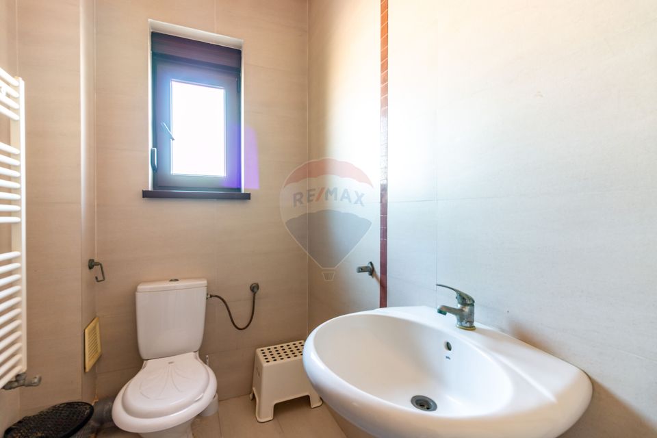 Casă / Vila de vanzare in Tunari, centru, parc, autobuz, utilitati