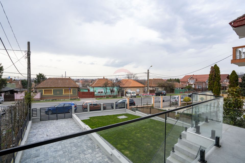 De vânzare casă cu 5 camere, teren 1000 mp Oncea, Calea Bihorului