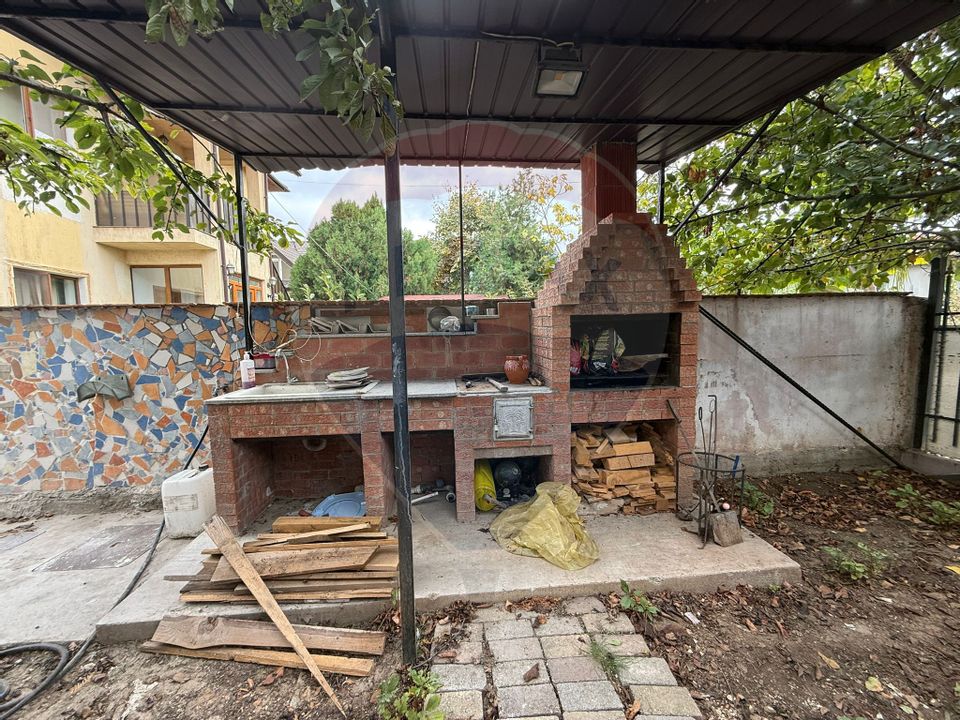 6 room House / Villa for sale, Sud area