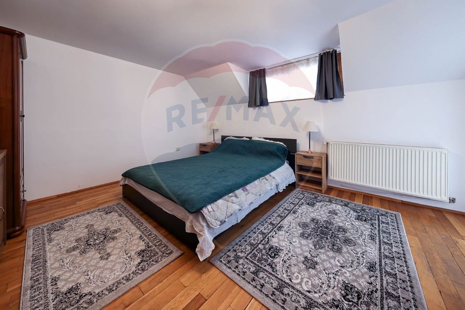 8 room House / Villa for sale, Stefan cel Mare area