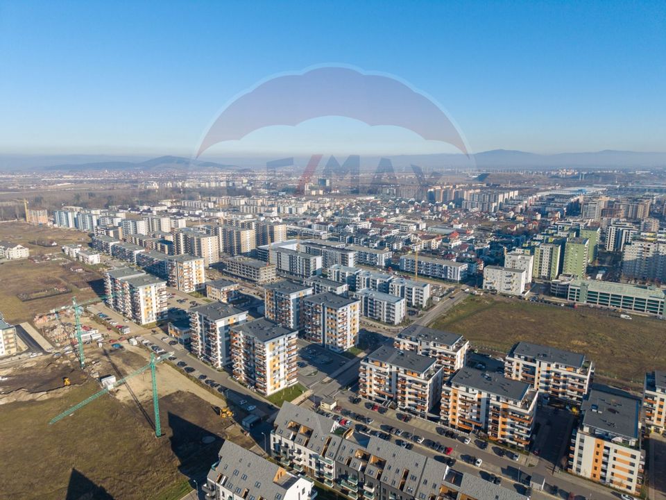 Apartament nou mobilat utilat  + parcare in Tractorul