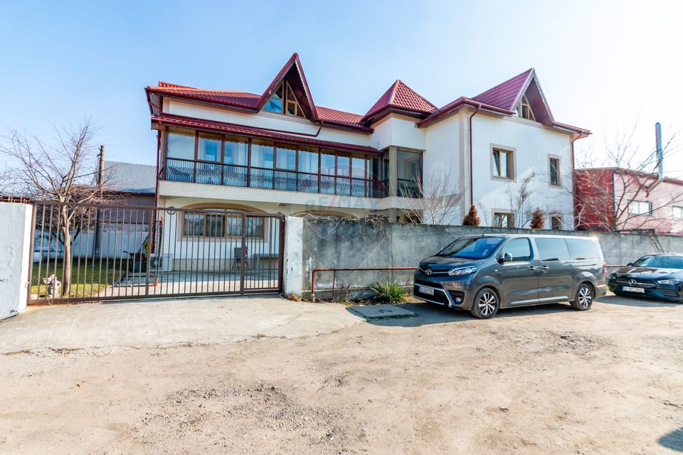 For Sale House / Villa with 11 rooms and Production Hall Voluntari
