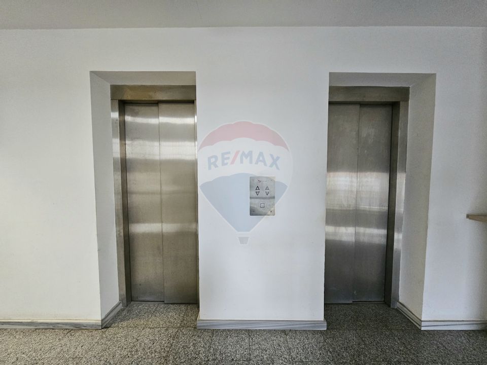 232sq.m Office Space for rent, Ultracentral area