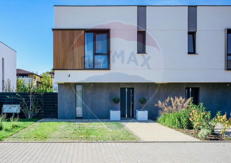 Vila mobilata si utilata complet in Corbeanca / ansamblu cu piscina