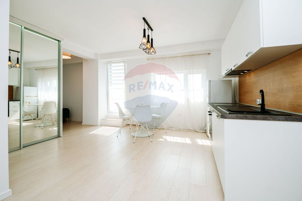 Apartament penthouse pe doua niveluri (4 camere)