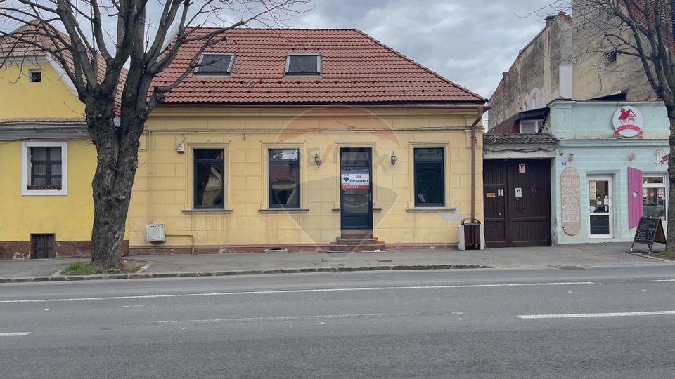 150sq.m Office Space for rent, Brasovul Vechi area