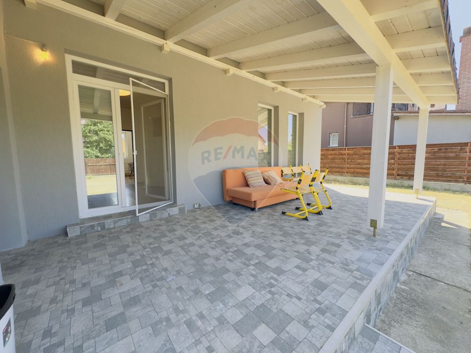 Casă cu 5 camere de vânzare Cartier Orizont 2 Paleu zona Metropolitana