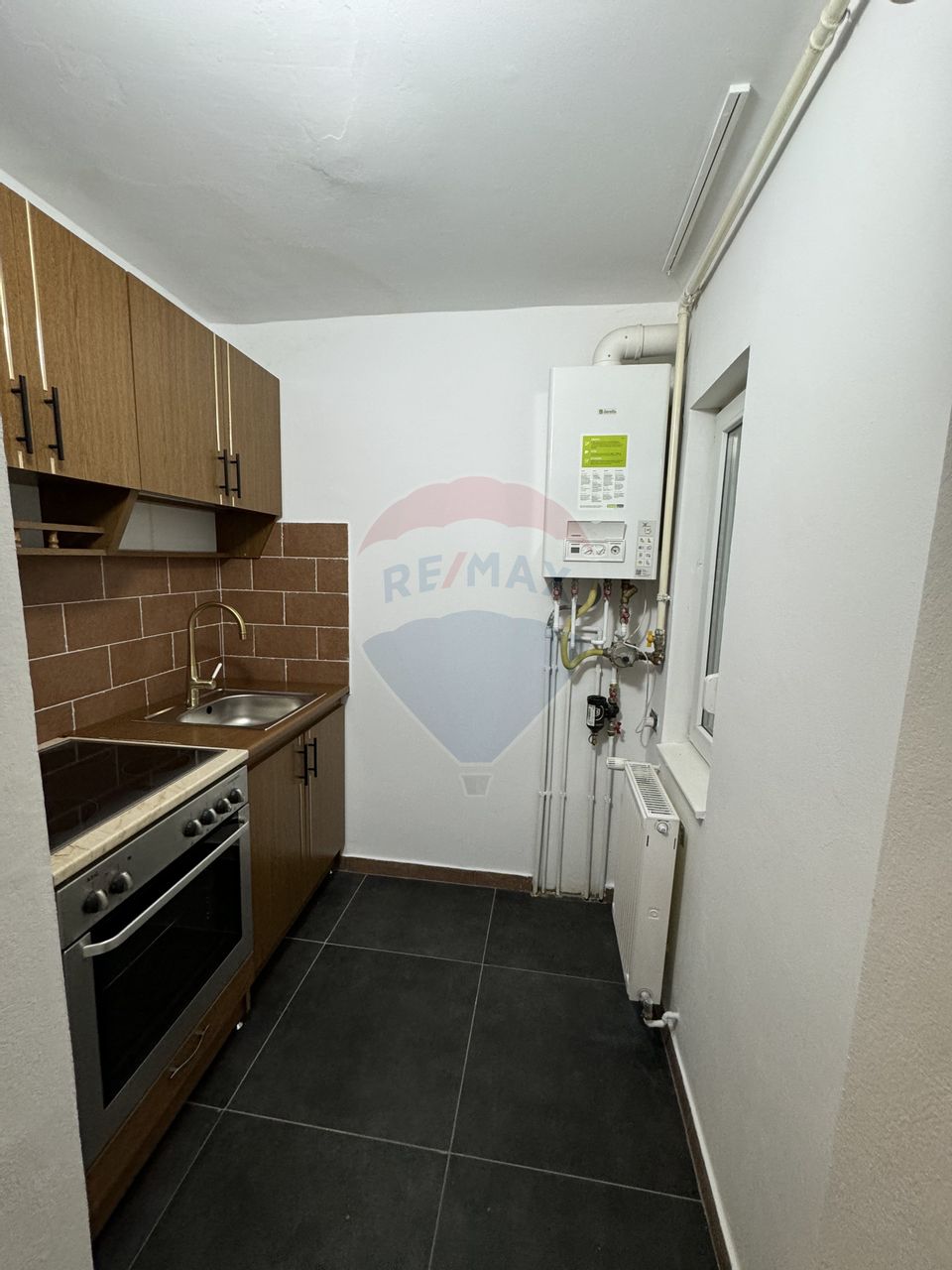 Apartament cu 1 camere de închiriat - situata la parter