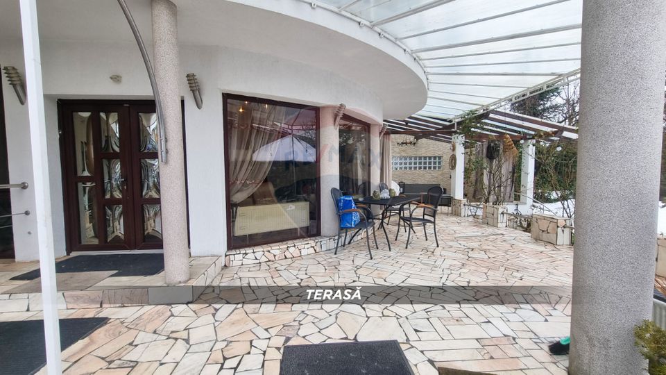 10 room House / Villa for sale, Central area