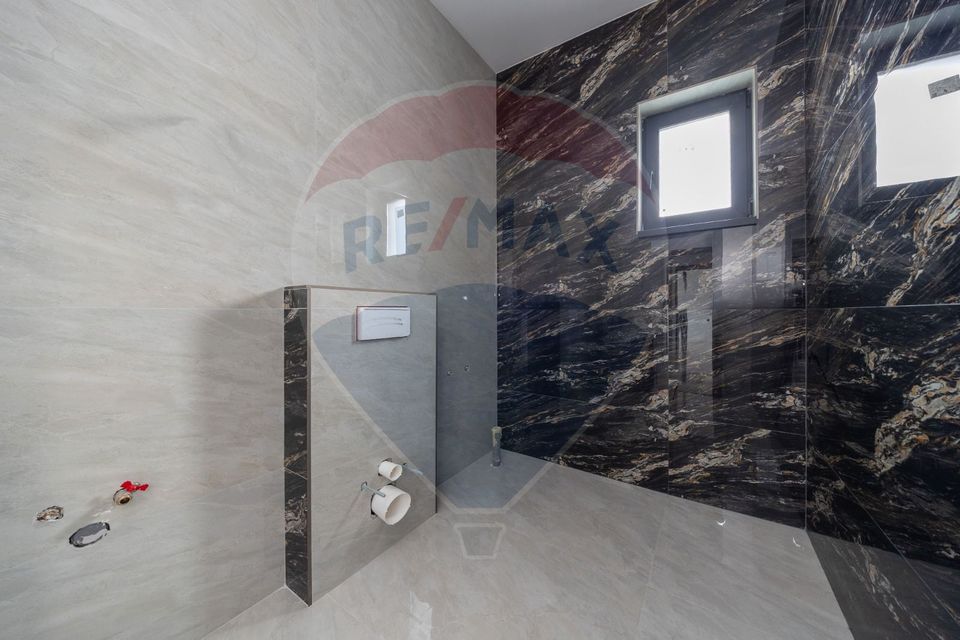 Casă spațioasă de vânzare | 4 camere | 120 mp util - 500 mp teren