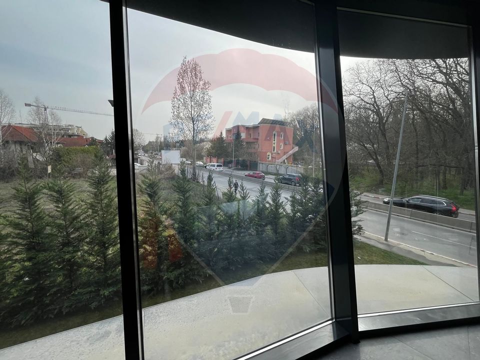 200sq.m Commercial Space for rent, Central area