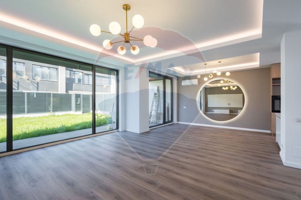 Casă / Vilă cu 5 camere de vânzare în zona Central