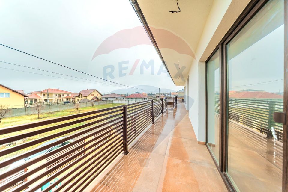 Marmură, Design și Eficiență: Vila Supremă. Comision 0%.