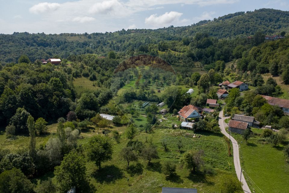 Casă / Vilă cu 10 camere amplasate in 2 corpuri de cladire de vanzare