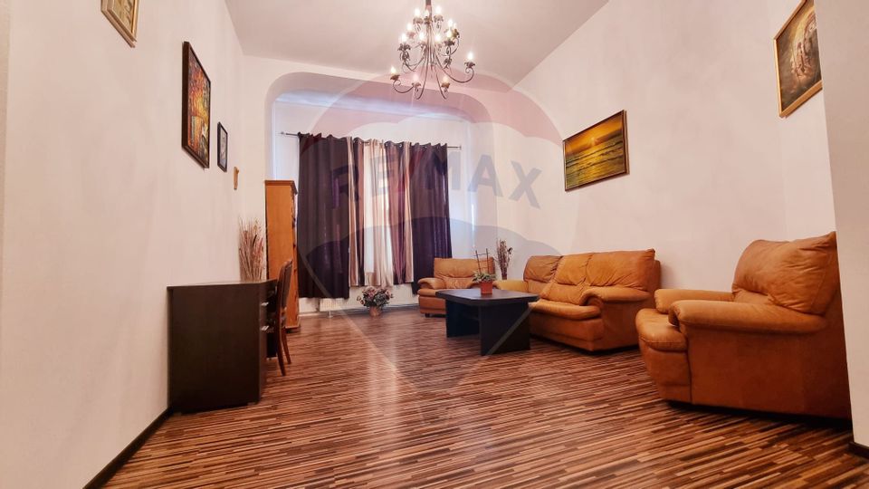 3 room Apartment for rent, P-ta Universitatii area