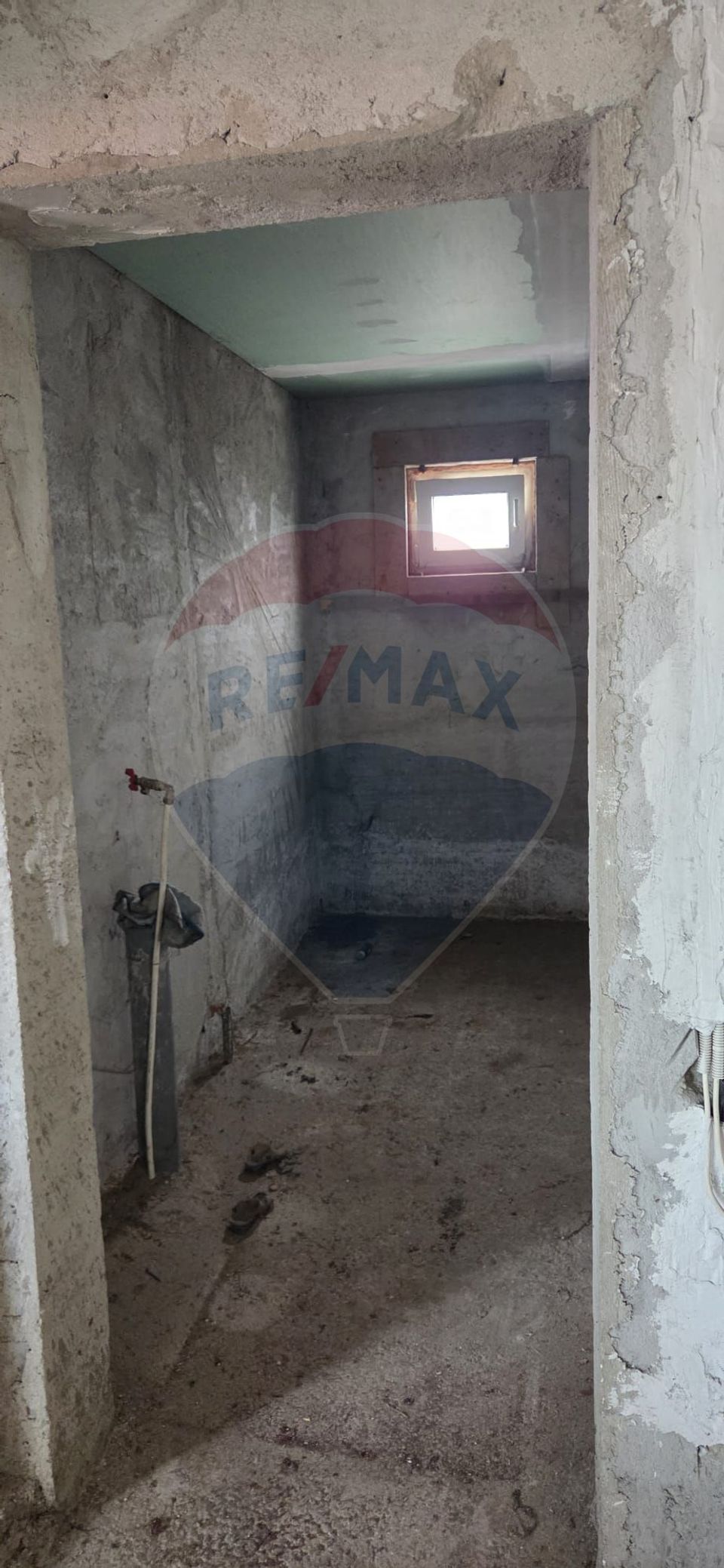 Casă / Vilă cu 5 camere de vânzare în zona Obor