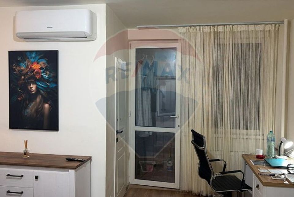 Garsonieră de vânzare complet mobilată