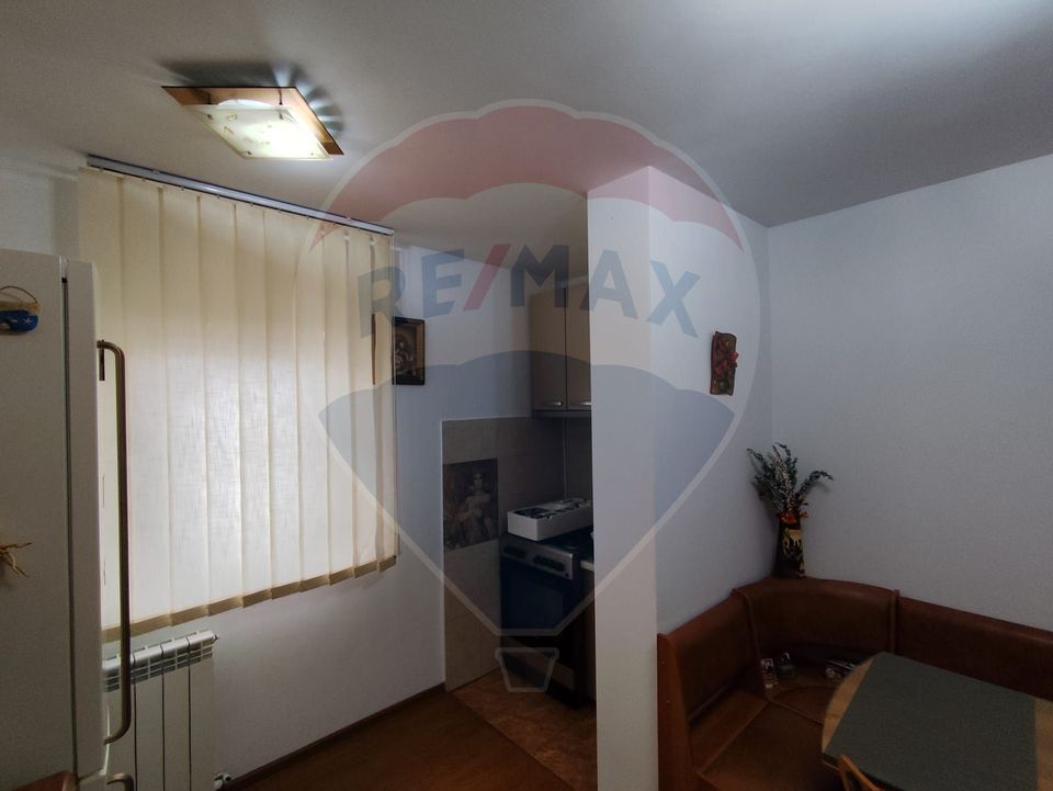 DE VANZARE Apartament cu 2 camere în zona Crihala