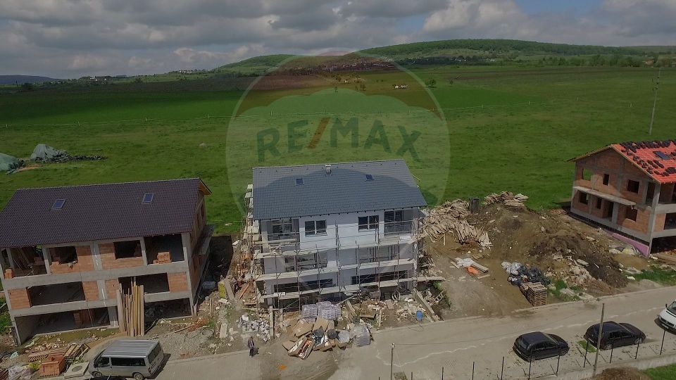 4 room House / Villa for sale, Dambul Rotund area