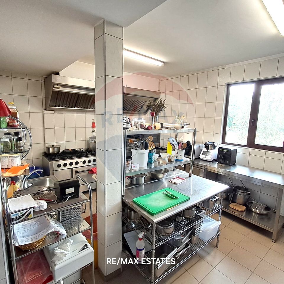 10 room Hotel / Pension for sale