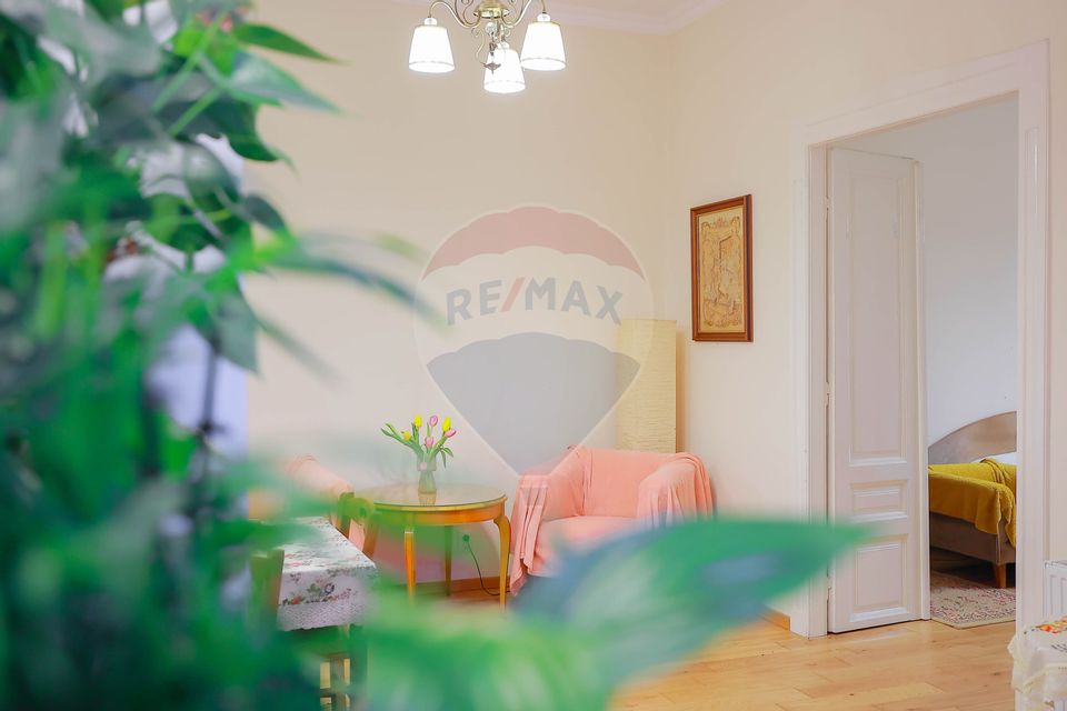 De vânzare Casǎ cu 4 camere, singur în curte, Ultracentral.