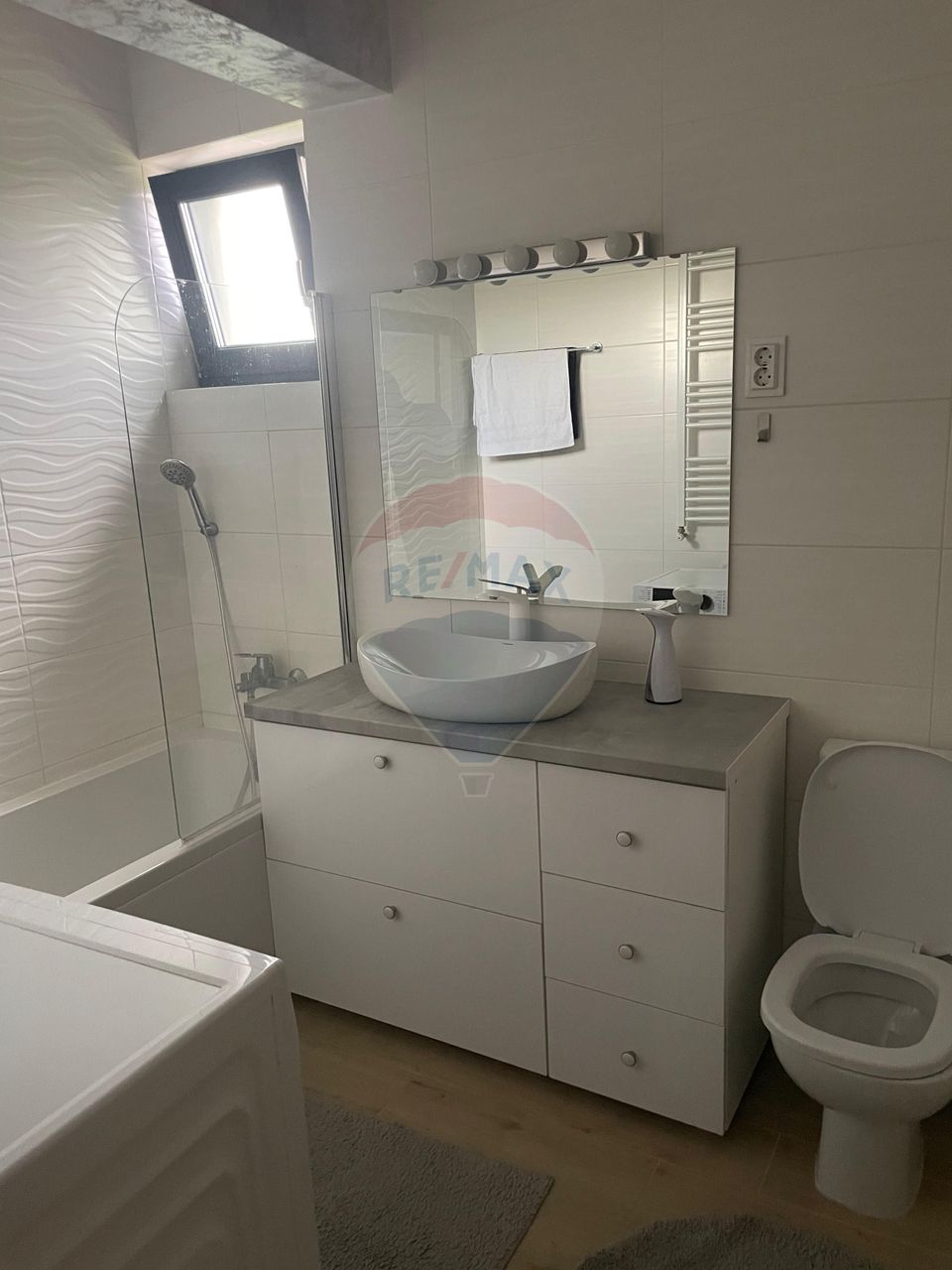 Inchiriere Apartament nou 2 camere, Metrou Pacii
