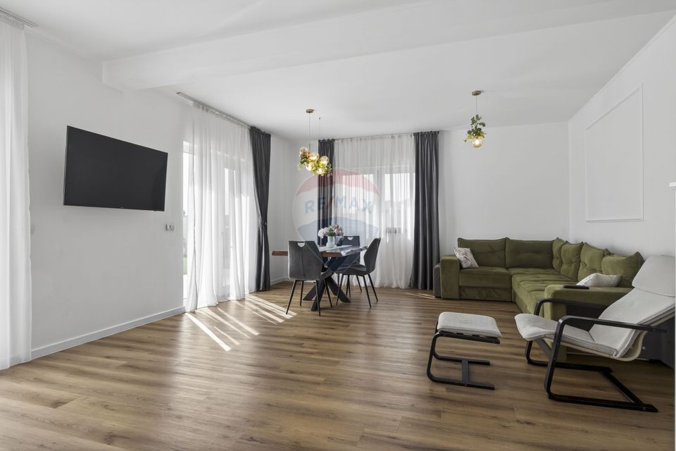 Casă la cheie cu teren 544 mp de vanzare in zona 6 Vanatori,Arad