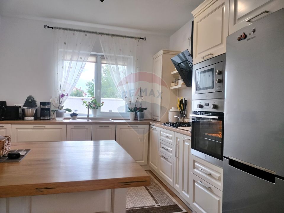 Casă cu 4 camere pe un singur nivel -Targu Mures (Sancraiu de Mures)