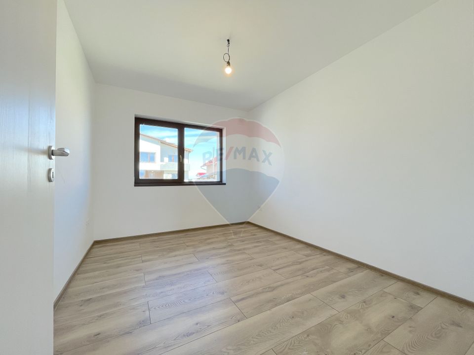 !! VANDUT !! Casă individuala, parter, 1400 mp teren, Sanpetru