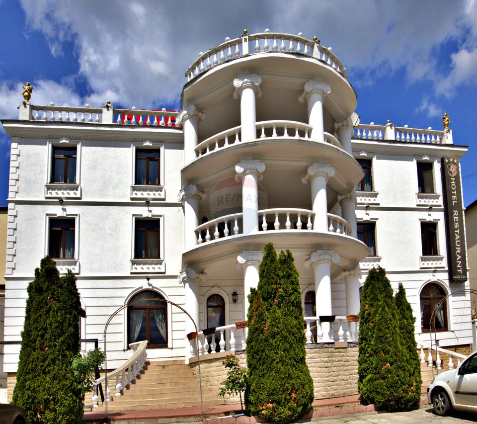 22 room Hotel / Pension for sale