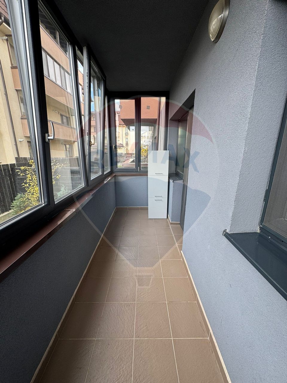 Oportunitate!Apartament modern cu terasă de 100 mp cu spațiu comercial