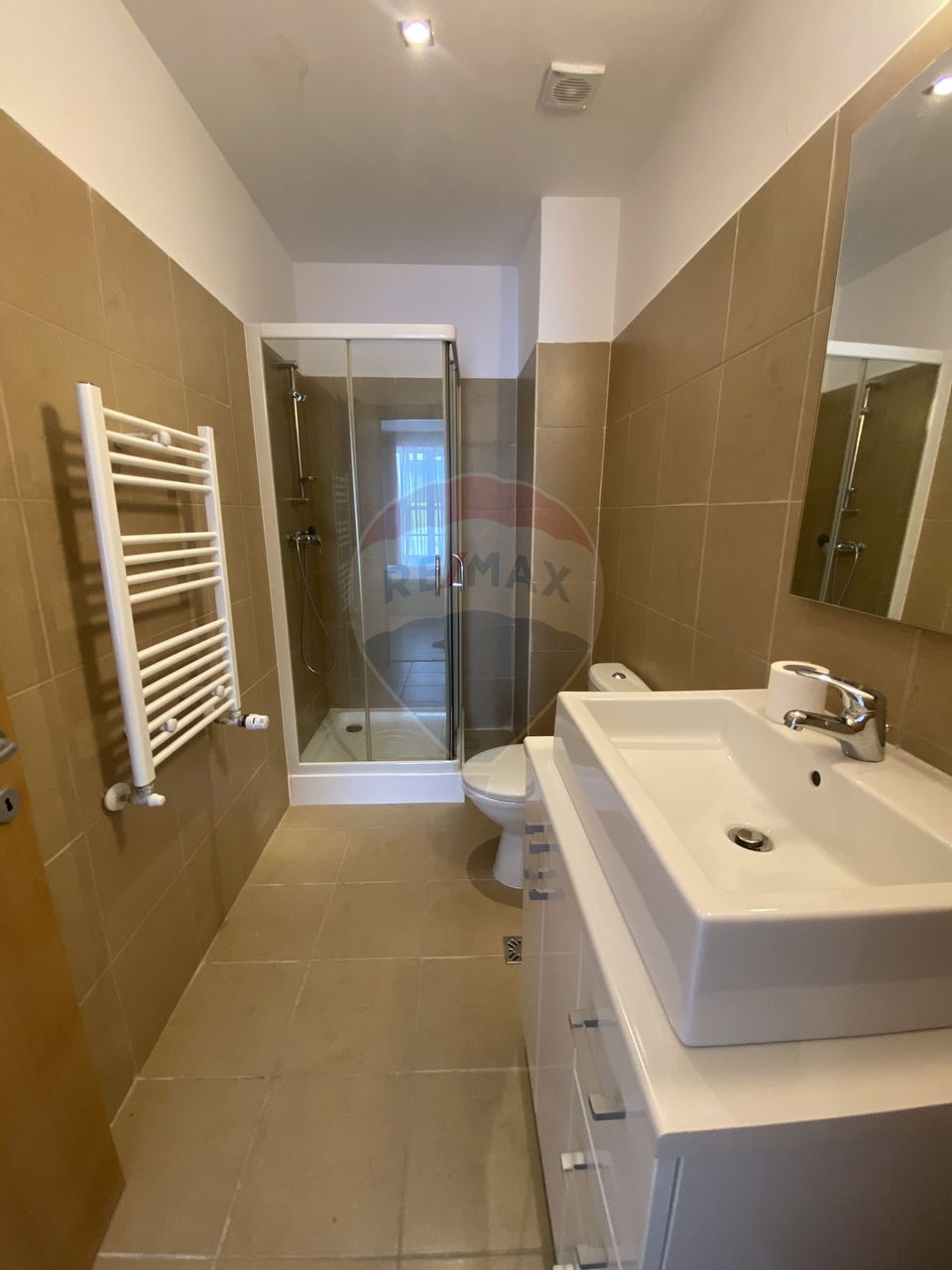 Vila Tunari 5 camere cu Garaj subteran