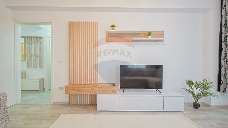 2 room Apartment for rent, Tractorul area