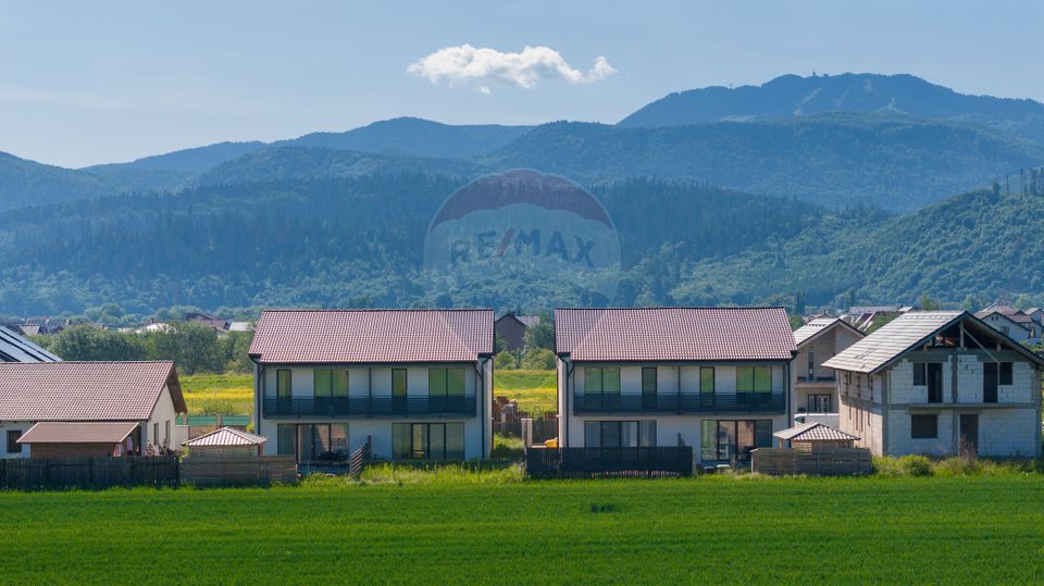 4 room House / Villa for sale