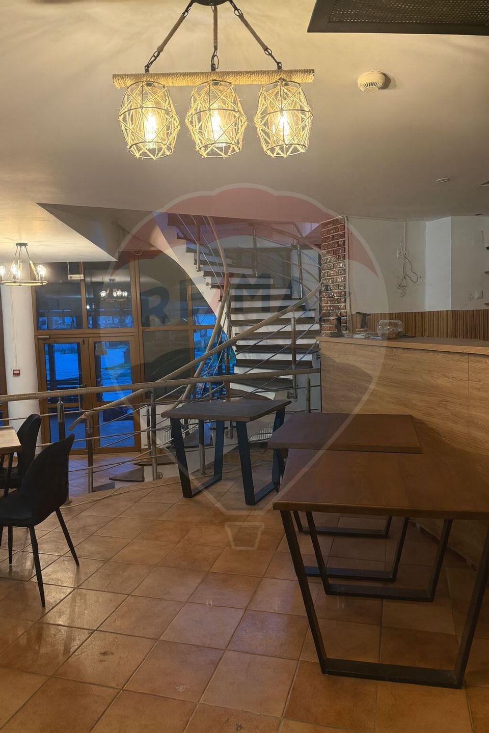 Spațiu comercial de inchiriat Valea Rosie