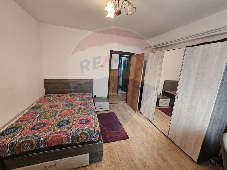 4 CAMERE de INCHIRIAT - clasic- Zizinului 30, bloc 33-5din 8!