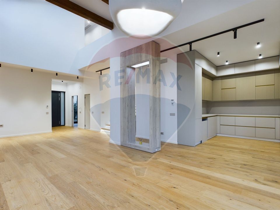 5 room House / Villa for sale