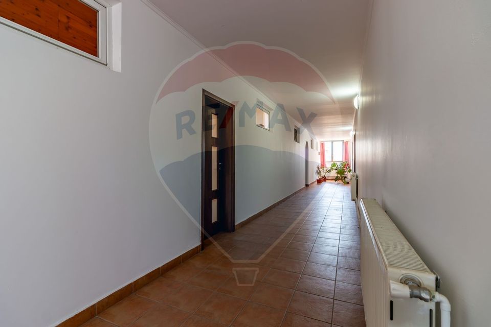 Villa for sale 14 rooms/SWIMMING POOL/ GENEROUS LAND/ BRAGADIRU-ILFOV