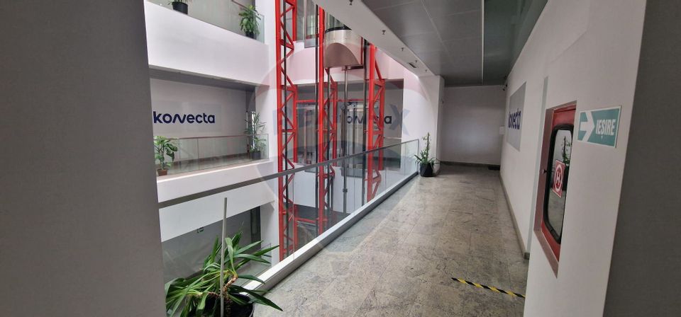 Spațiu de birouri clasa A,  B-dul Unirii, 30 Avenue Business Center