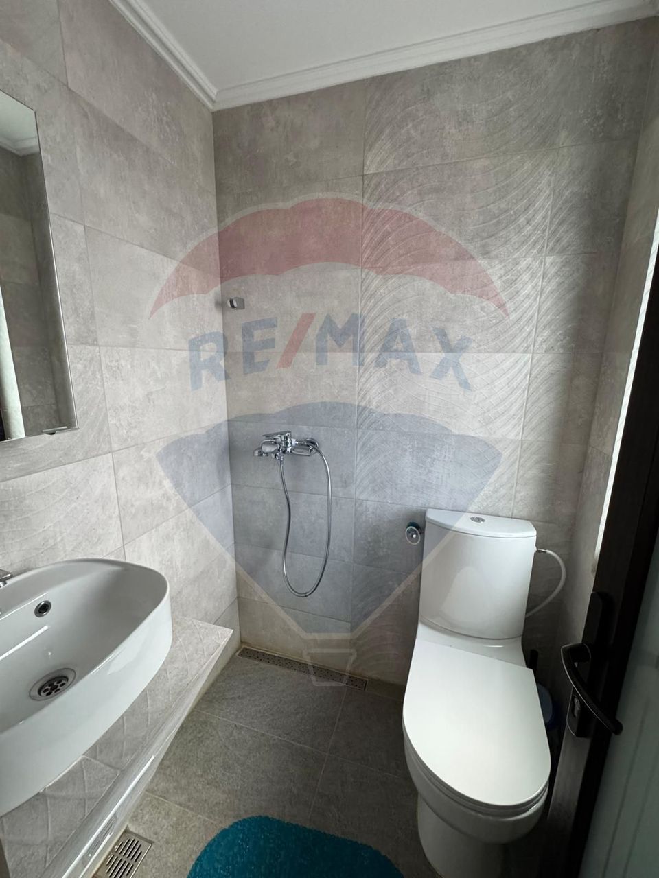 6 room House / Villa for sale