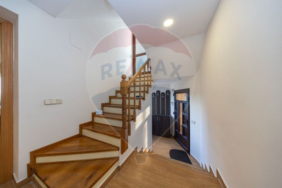 7 room House / Villa for sale, Central area