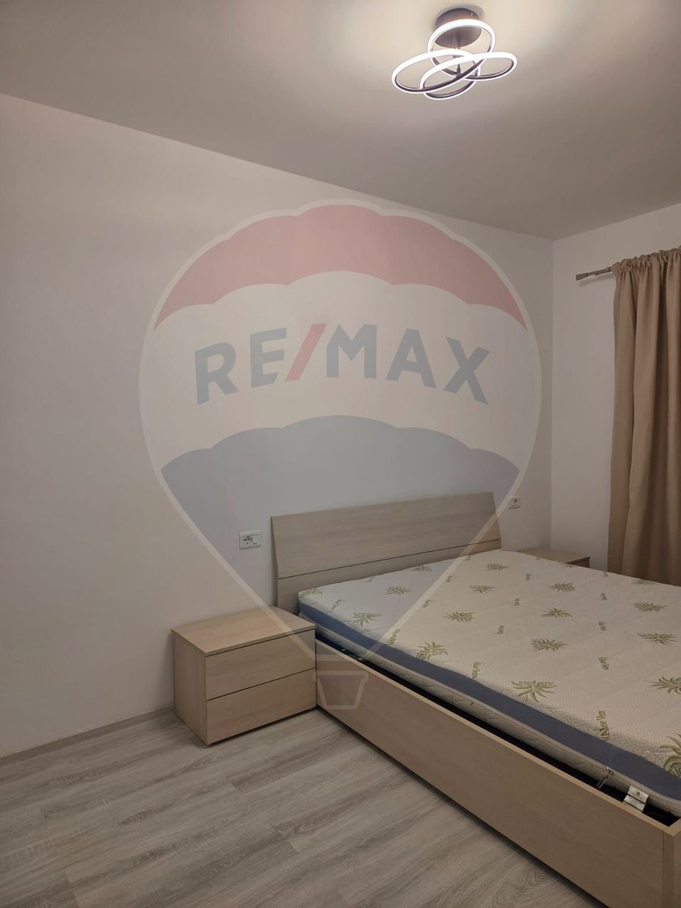 Apartament 3 camere de LUX -Gradiste (Scoala Gimnaziala Aron Cotrus)