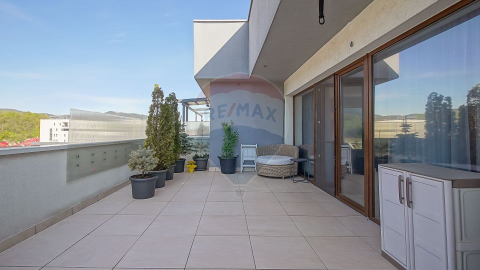 5 room Apartment for sale, Noua area