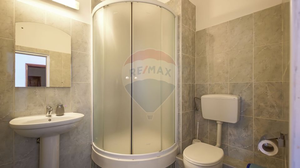 Vilă 12 camere  1.091 mp construiți Poiana Brașov