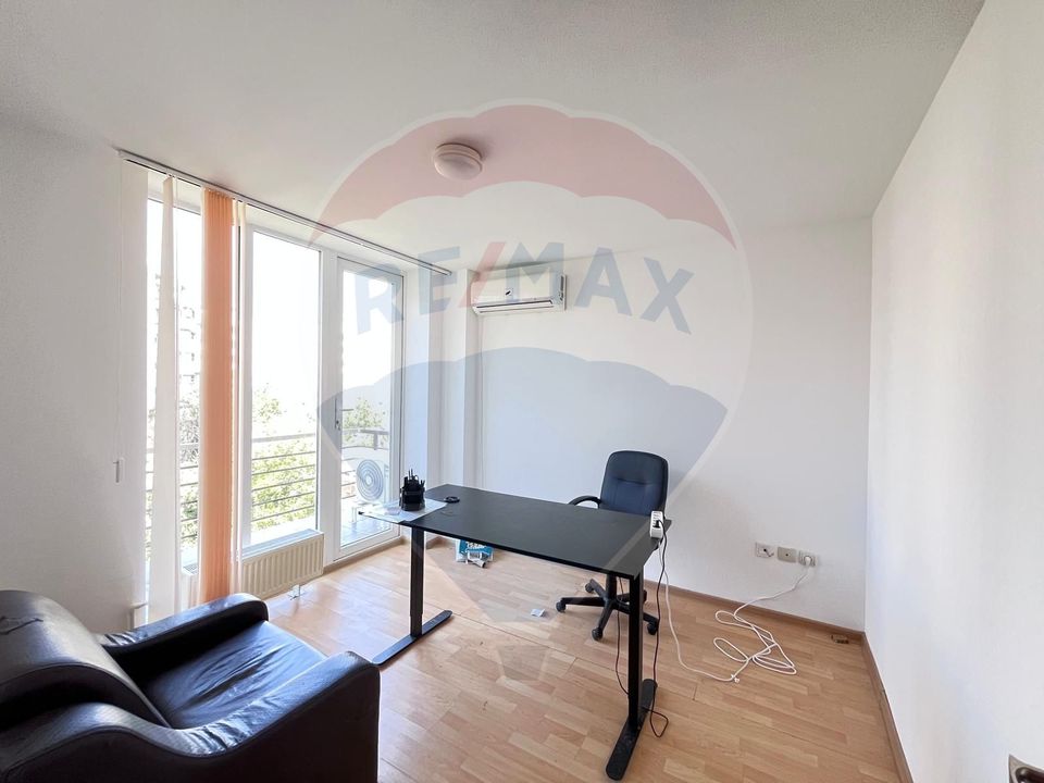 Office space - 50sqm - for rent in Vitan Mall area