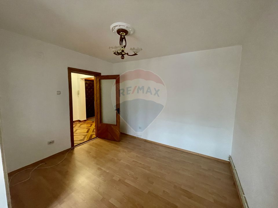 Apartament doua camere etaj 1