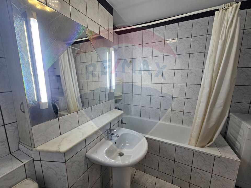 Apartament cu 3 camere de închiriat în zona Berceni