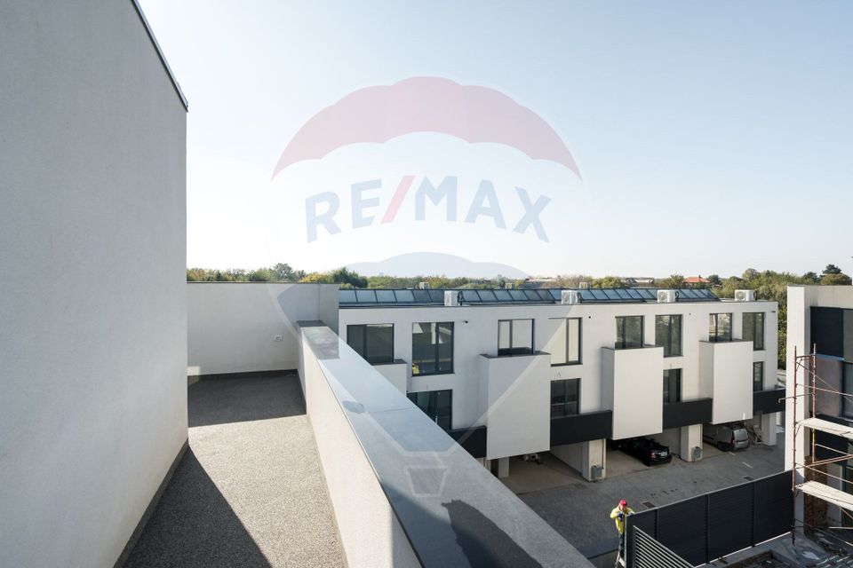 Casă / Vilă cu 5 camere de vânzare în zona Central